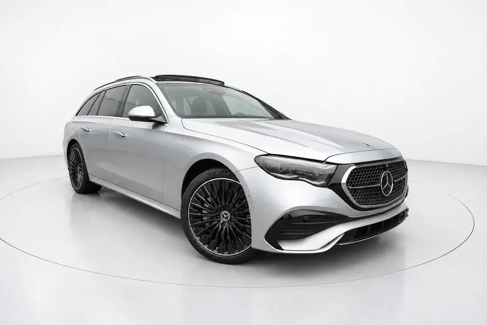 Mercedes-Benz E-Klasse 300 de 4MATIC PANO HYPERSCREEN uit 2024, foto 3