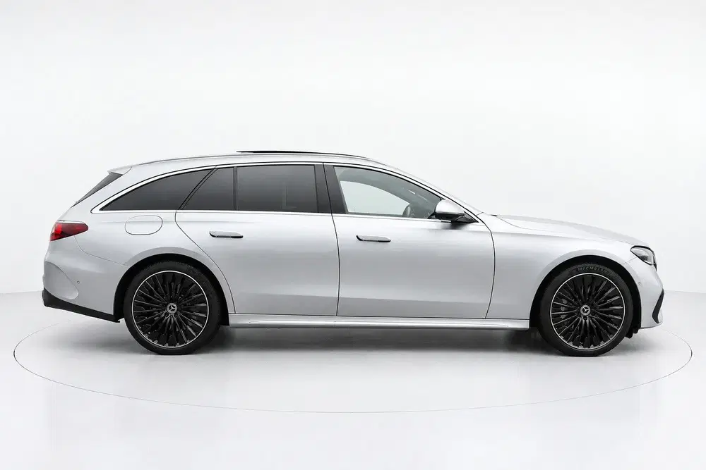 Mercedes-Benz E-Klasse 300 de 4MATIC PANO HYPERSCREEN uit 2024, foto 5