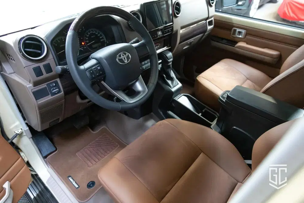 Toyota Land Cruiser GRJ79 Double Cab LX-Z A uit 2026, foto 14