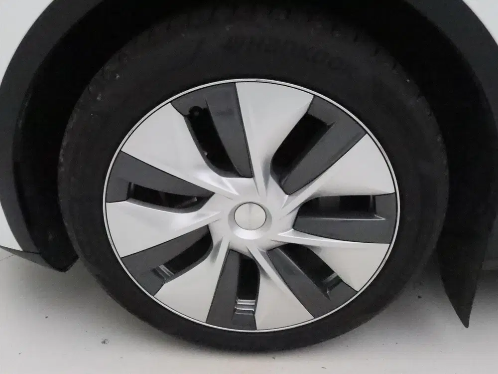 Tesla Model Y Long Range AWD 75kWh 351pk 94.5% SoH [ TRE uit 2023, foto 11