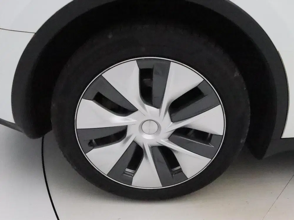 Tesla Model Y Long Range AWD 75kWh 351pk 94.5% SoH [ TRE uit 2023, foto 9