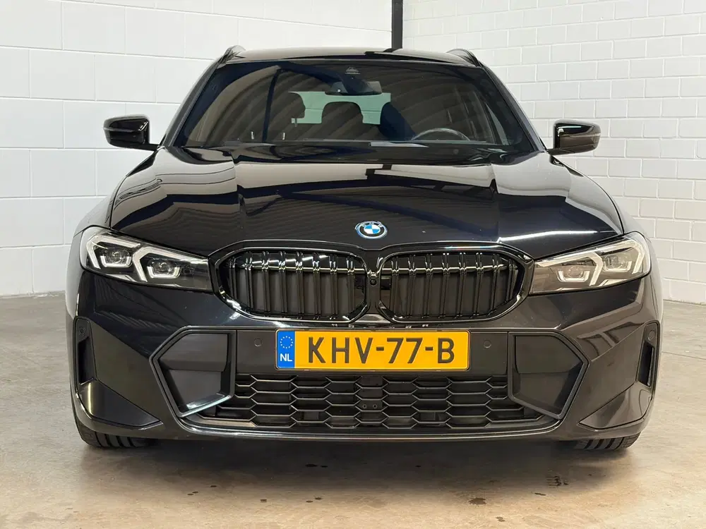 BMW 3-serie 320e M-Sportpakket MY 2023 uit 2022, foto 4