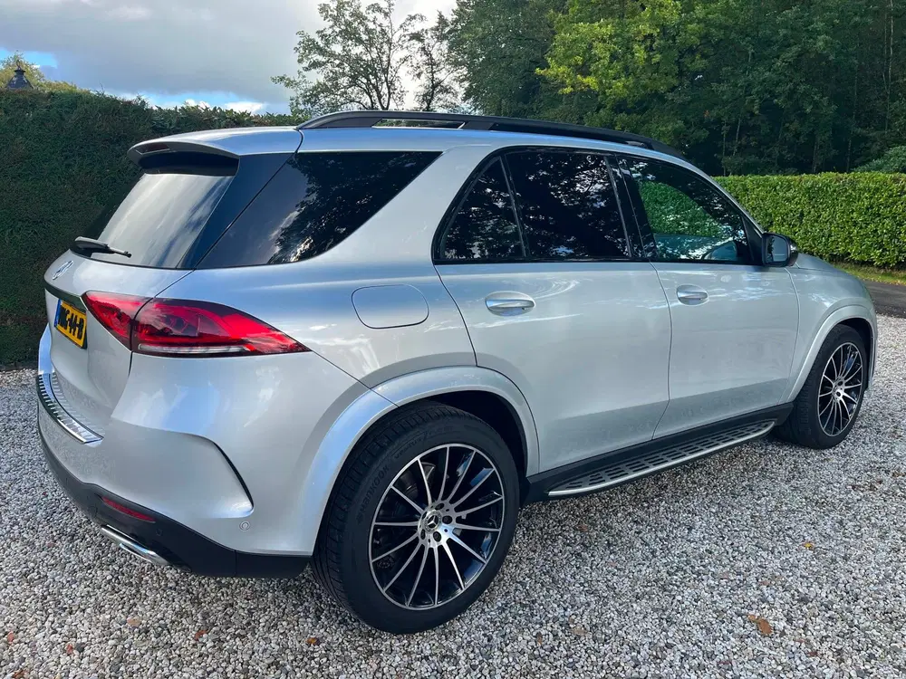 Mercedes-Benz GLE 4MATIC AMG Line Panoramadak uit 2020, foto 13