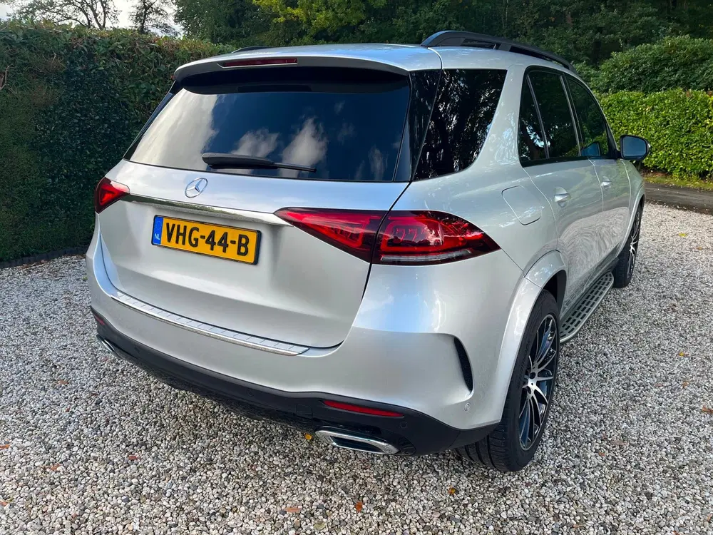 Mercedes-Benz GLE 4MATIC AMG Line Panoramadak uit 2020, foto 14