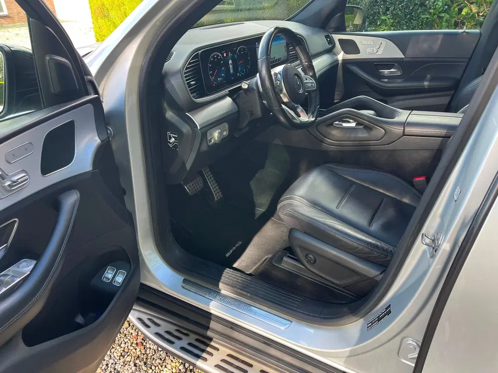 Mercedes-Benz GLE 4MATIC AMG Line Panoramadak uit 2020, foto 5