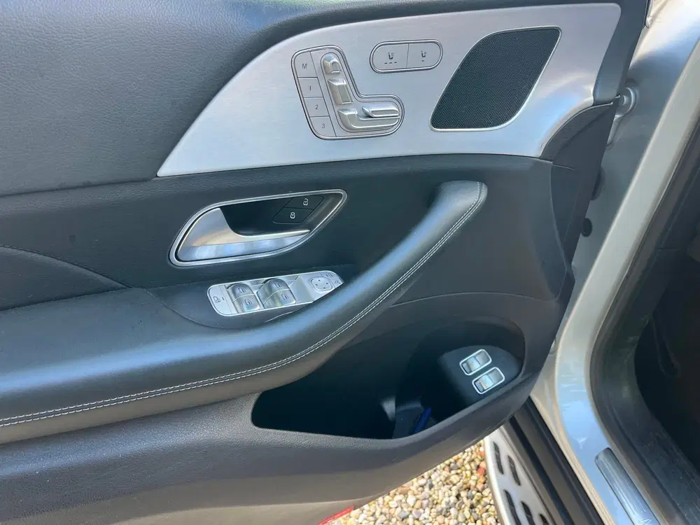Mercedes-Benz GLE 4MATIC AMG Line Panoramadak uit 2020, foto 8