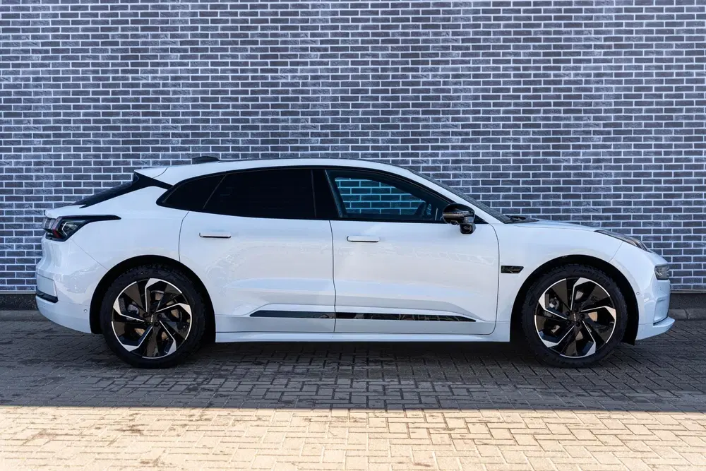 Zeekr 001 RWD Long Range 100 kWh uit 2025, foto 12