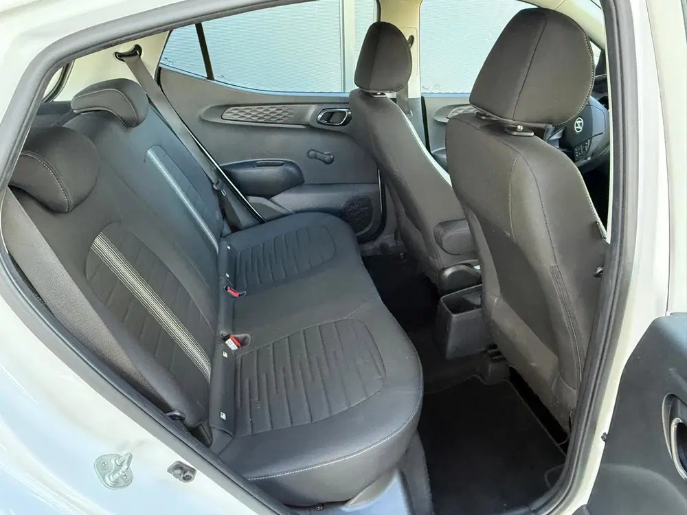 Hyundai i10 1.0 Comfort uit 2021, foto 13