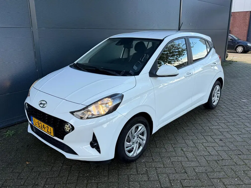 Hyundai i10 1.0 Comfort uit 2021, foto 3