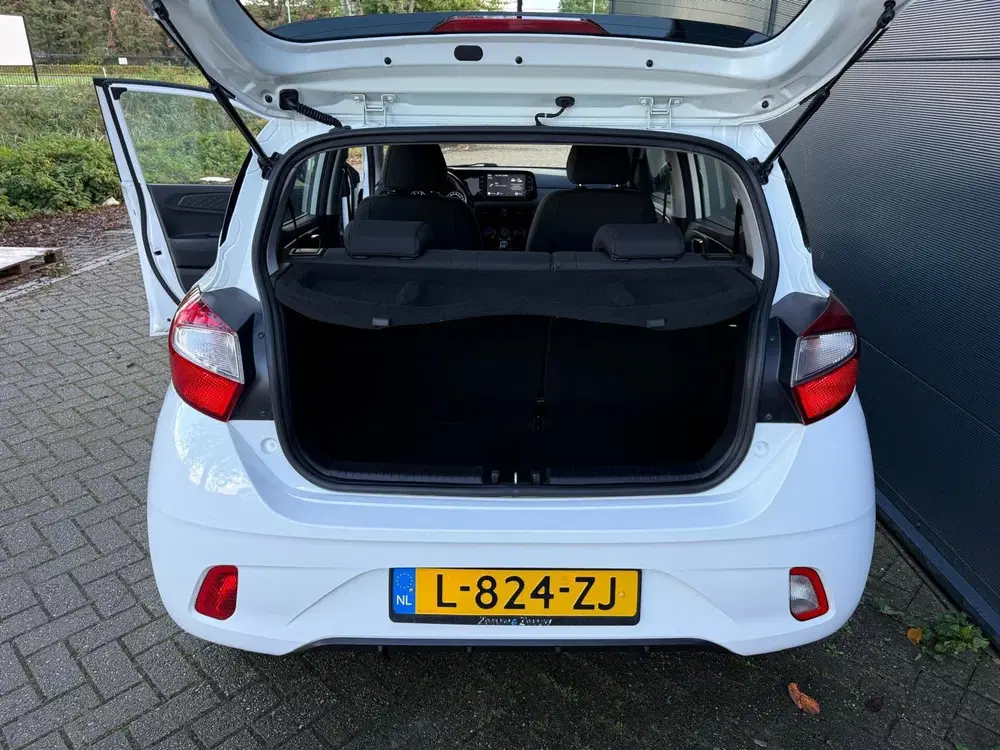 Hyundai i10 1.0 Comfort uit 2021, foto 7