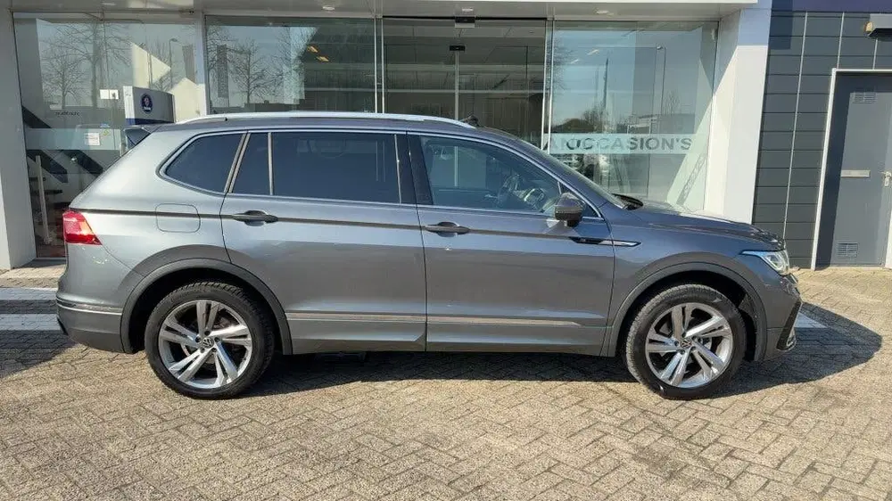 Volkswagen Tiguan Allspace 1.5 TSI R-Line uit 2022, foto 4