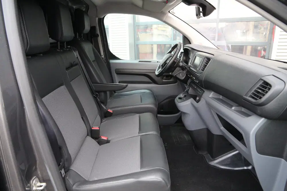 Peugeot Expert 2.0 BlueHDI 180 uit 2019, foto 9