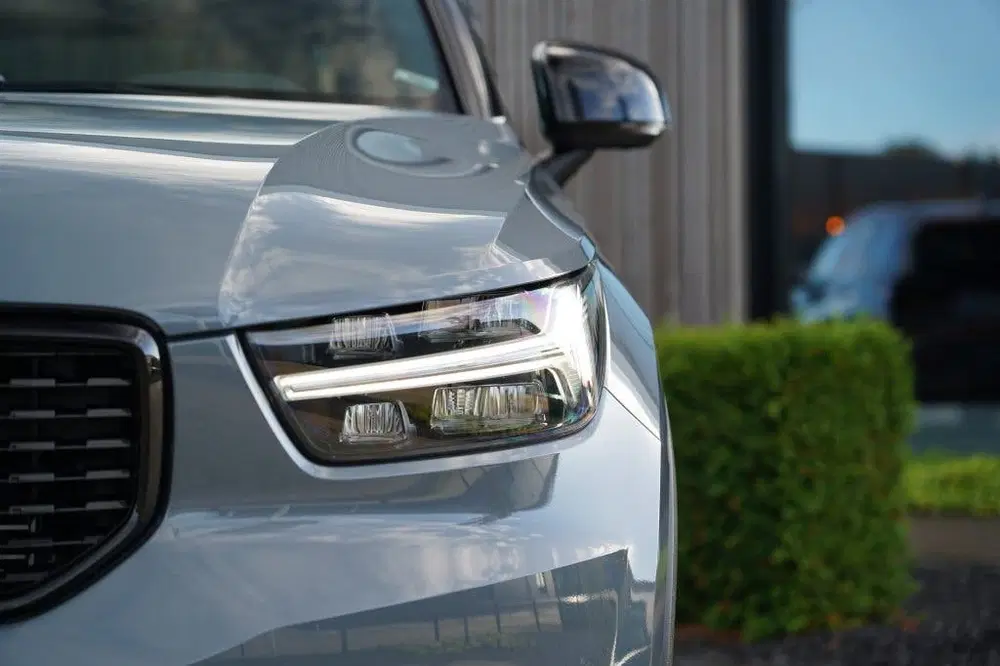 Volvo XC40 Recharge T5 Plug-in Hybrid R-Design uit 2021, foto 13
