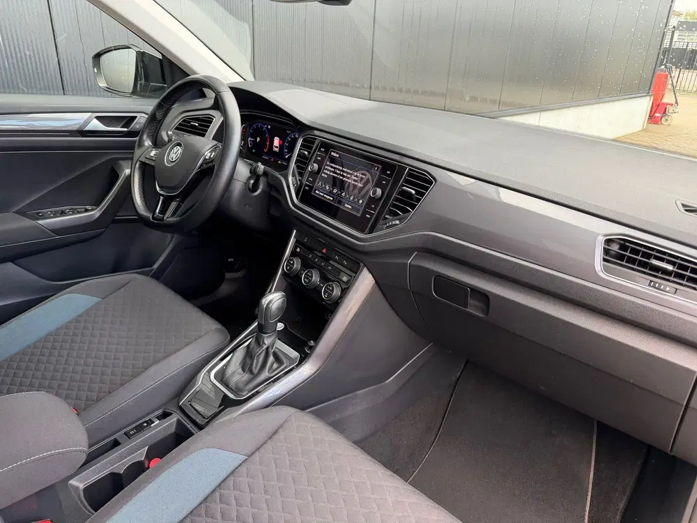 Volkswagen T-Roc 1.5 TSI IQ.DRIVE Pano Camera ACC Trekhaak uit 2019, foto 12
