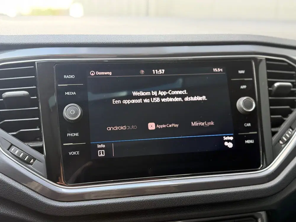 Volkswagen T-Roc 1.5 TSI IQ.DRIVE Pano Camera ACC Trekhaak uit 2019, foto 14