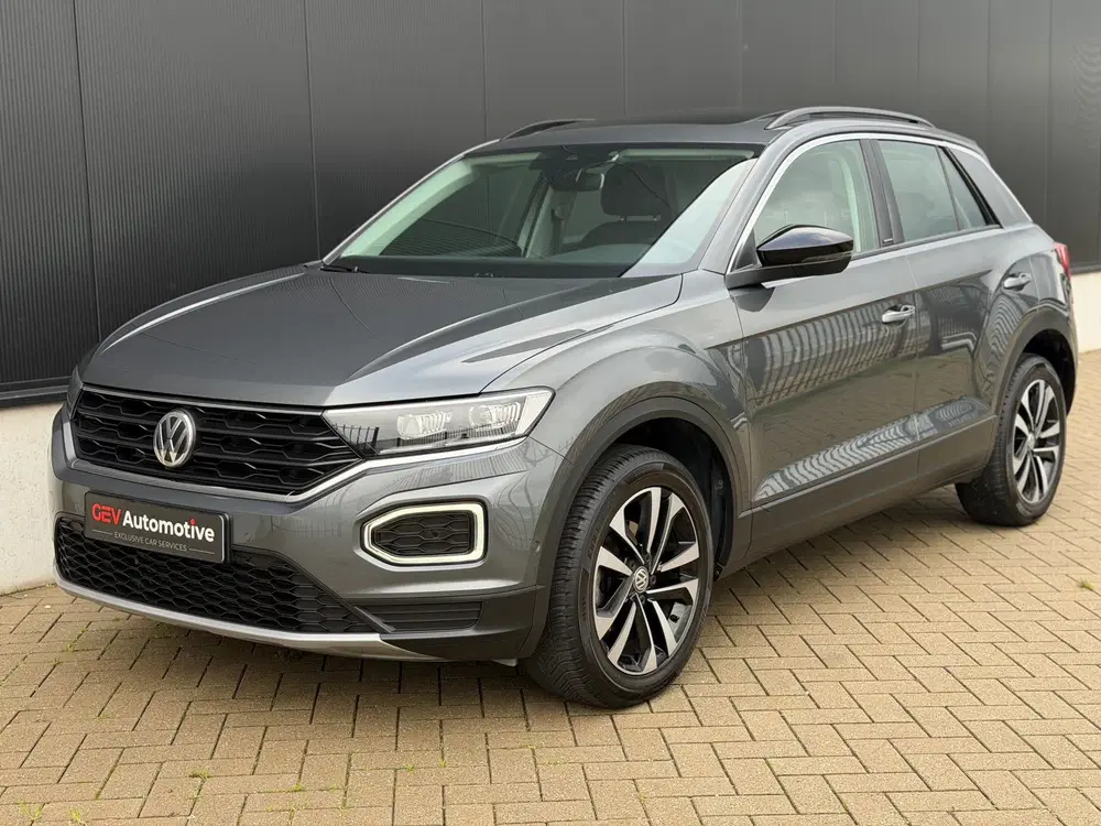 Volkswagen T-Roc 1.5 TSI IQ.DRIVE Pano Camera ACC Trekhaak uit 2019, foto 4