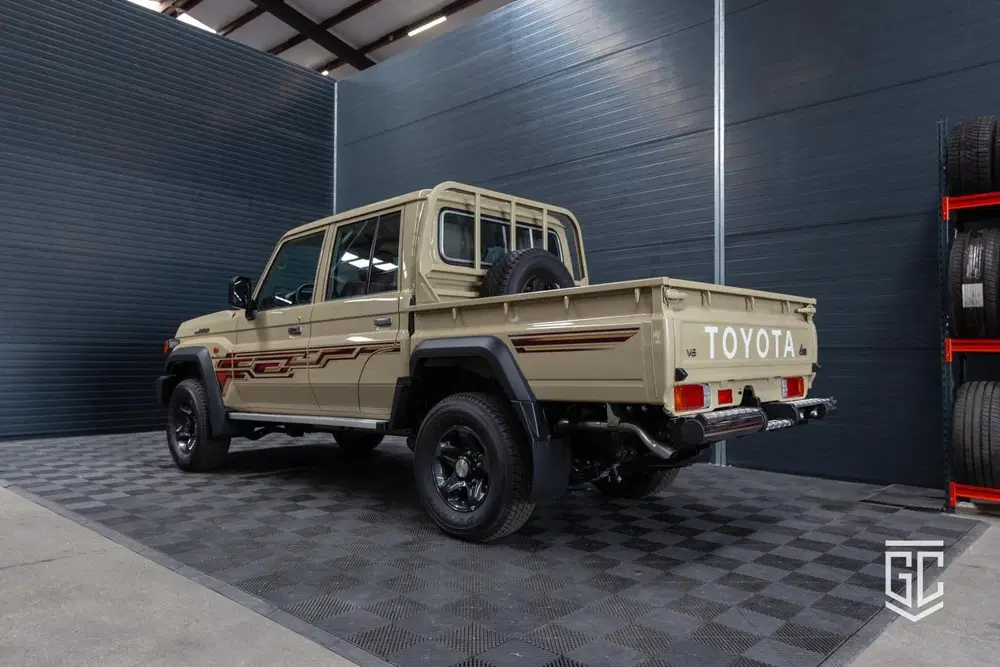 Toyota Land Cruiser GRJ79 Double Cab LX-G A uit 2026, foto 6