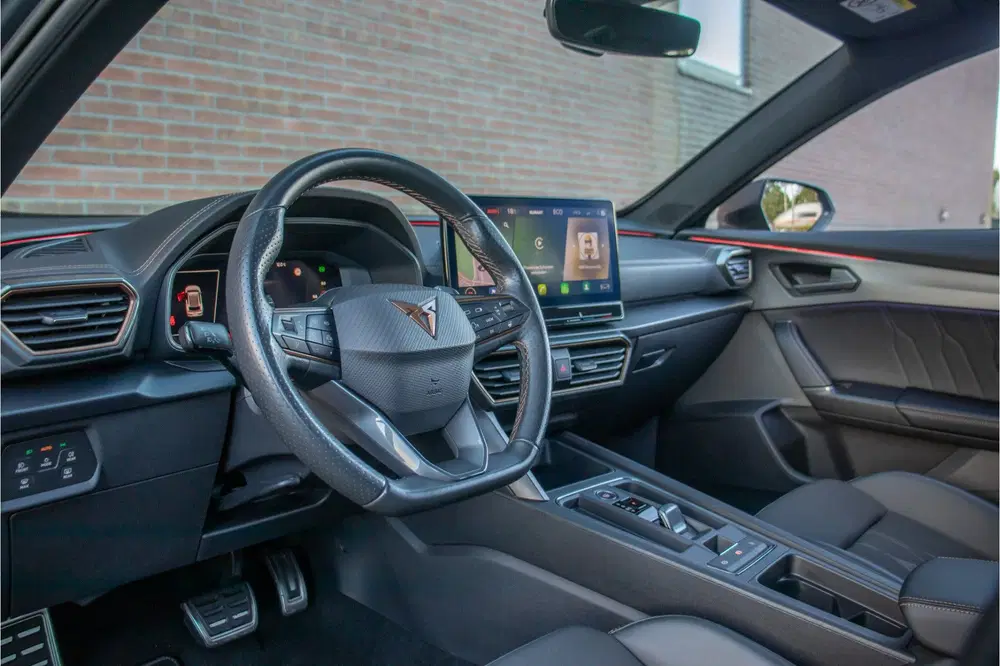 Cupra Formentor 1.4 e-Hybrid 245pk VZ uit 2022, foto 2
