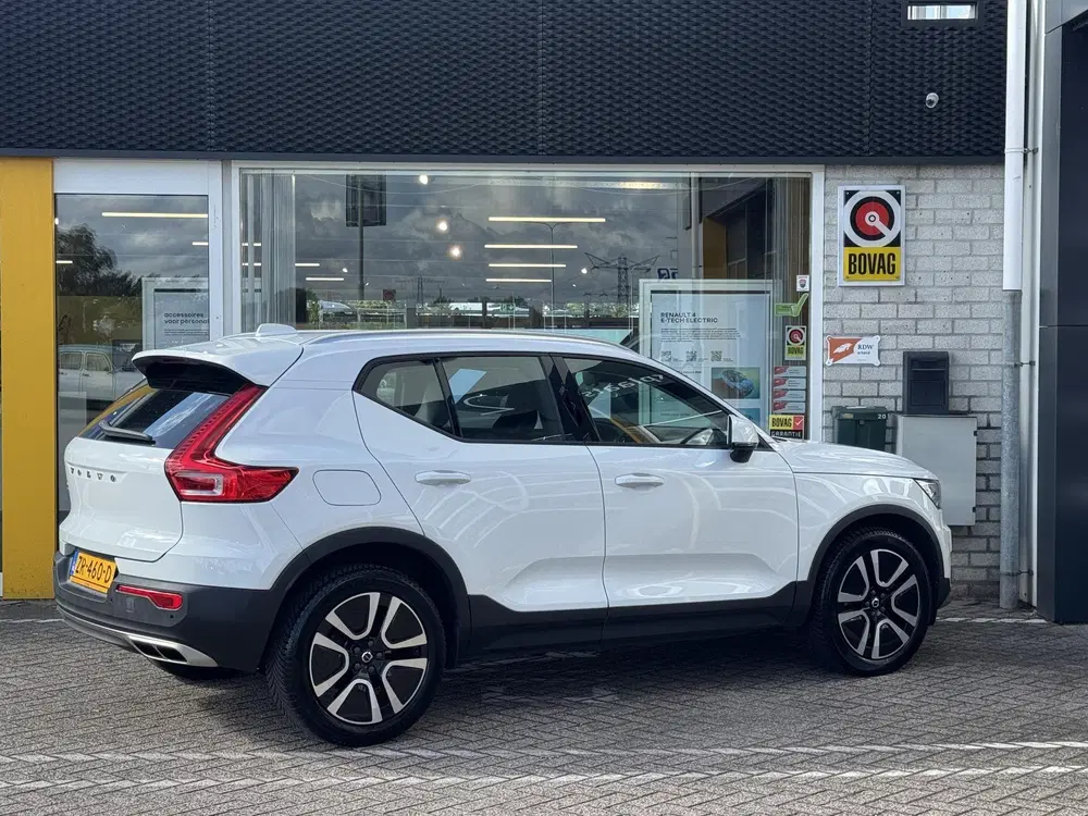 Volvo XC40 1.5 T3 Momentum Pro uit 2019, foto 2