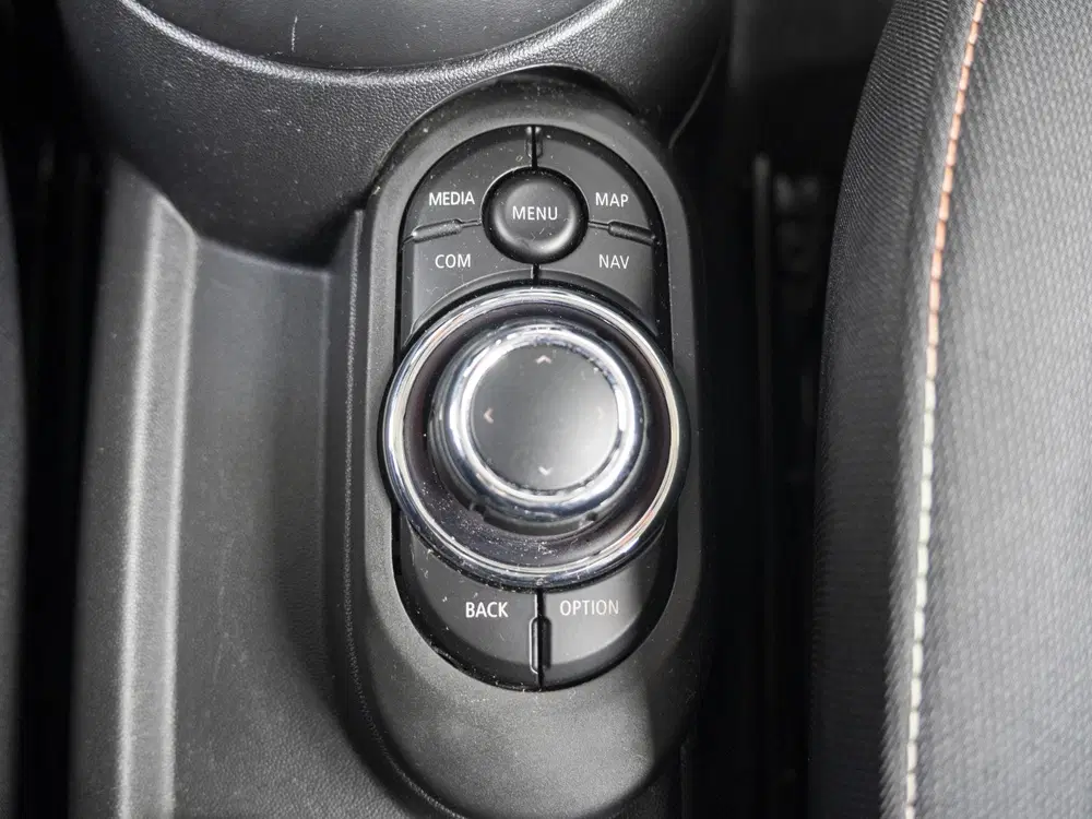 Mini One One Airco + Navigatie + Cruise Control uit 2023, foto 14