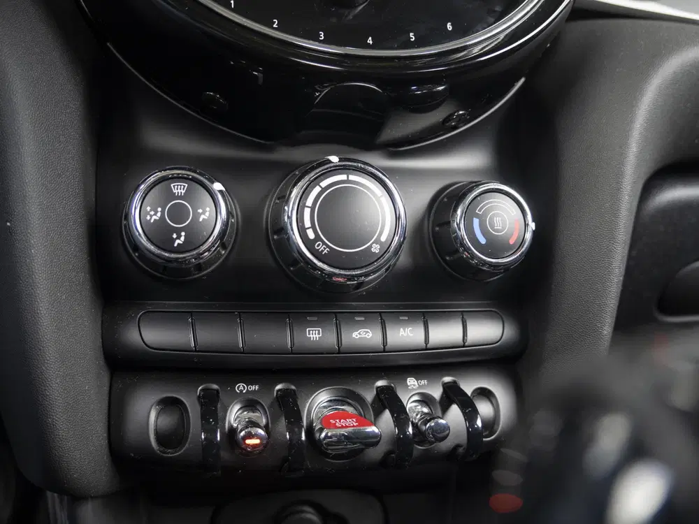 Mini One One Airco + Navigatie + Cruise Control uit 2023, foto 15