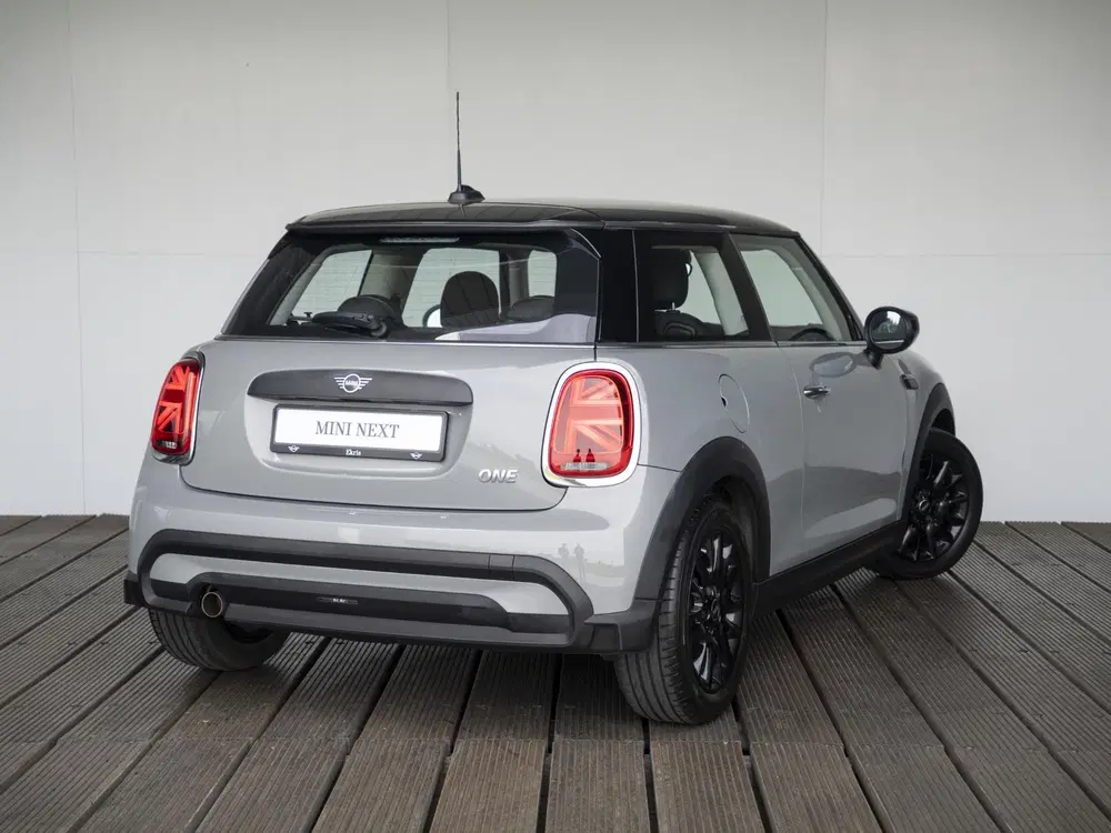 Mini One One Airco + Navigatie + Cruise Control uit 2023, foto 2