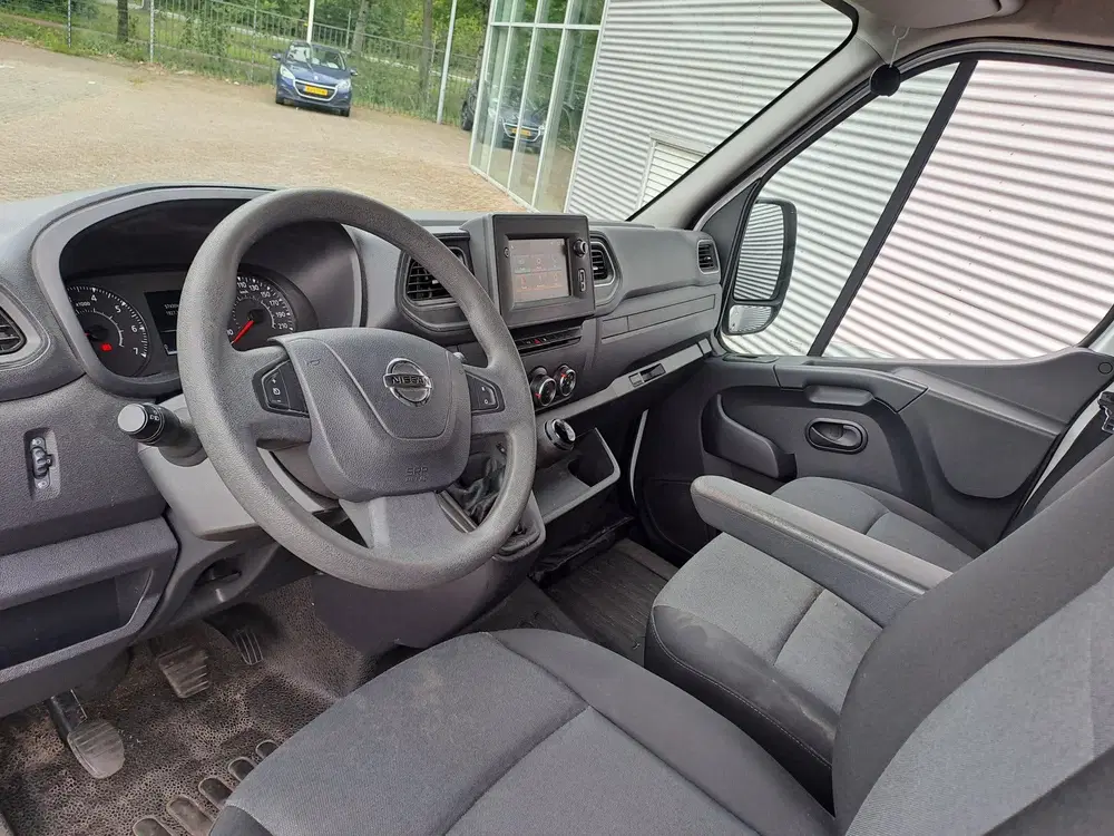 Nissan Interstar 2.3 dCi L2H2 N-Connecta uit 2022, foto 13