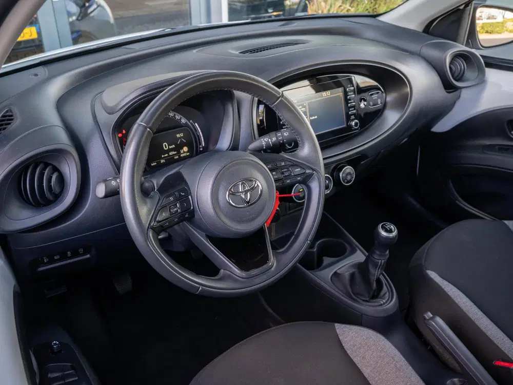 Toyota Aygo X 1.0 VVT-i Play uit 2023, foto 9
