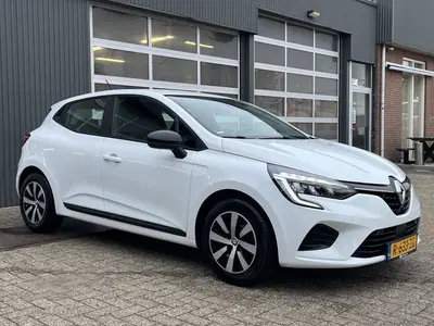 Renault Clio 1.6 E-Tech Hybrid 145 Airco Cruise control uit 2022
