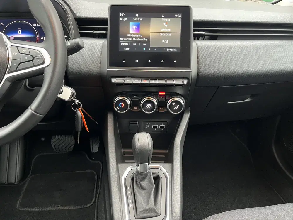 Renault Clio 1.6 E-Tech Hybrid 145 Airco Cruise control uit 2022, foto 13