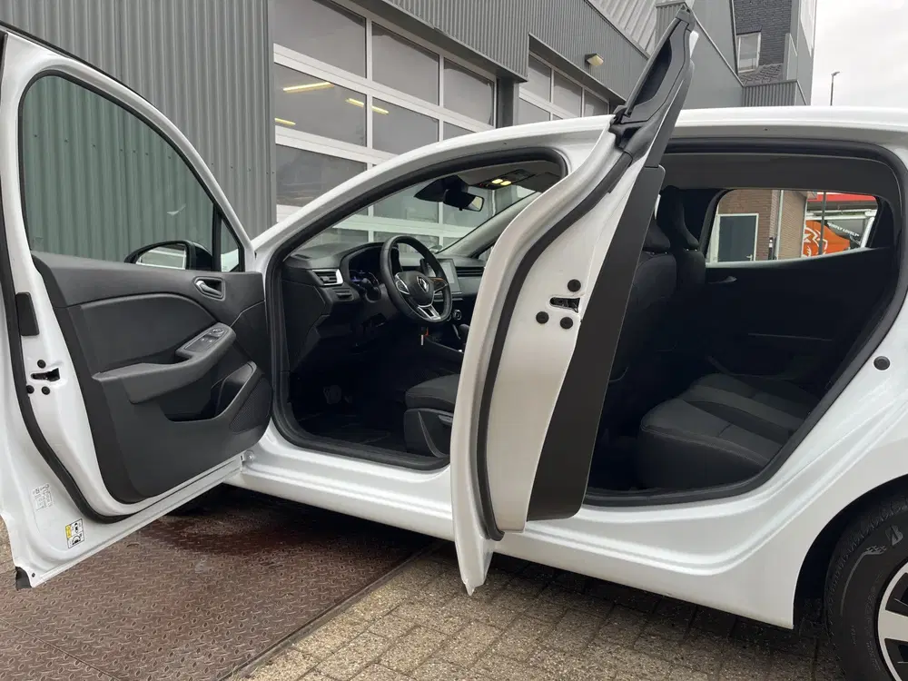 Renault Clio 1.6 E-Tech Hybrid 145 Airco Cruise control uit 2022, foto 5