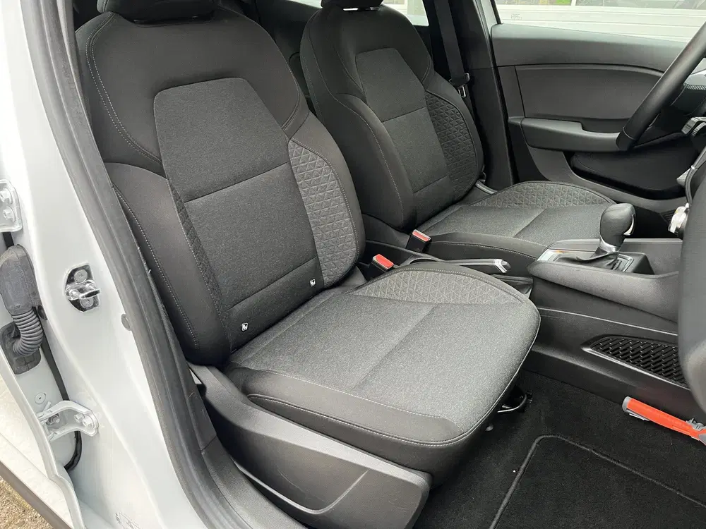 Renault Clio 1.6 E-Tech Hybrid 145 Airco Cruise control uit 2022, foto 6