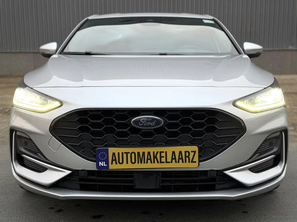 Ford Focus 1.0 EcoBoost Hybrid ST Line uit 2023, foto 2