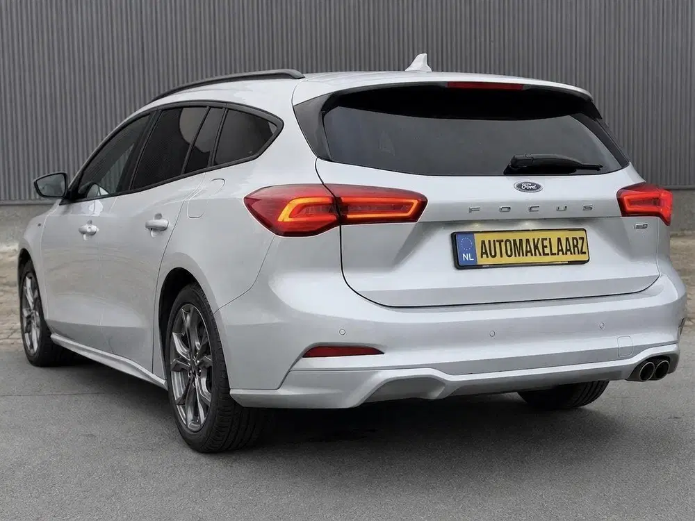 Ford Focus 1.0 EcoBoost Hybrid ST Line uit 2023, foto 4