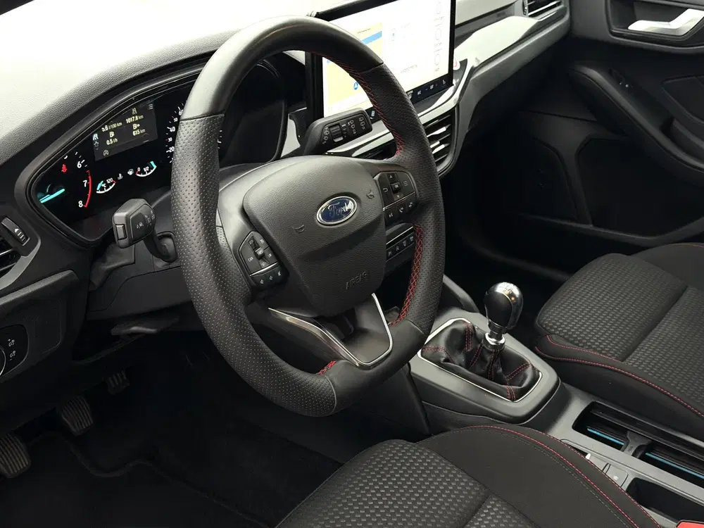 Ford Focus 1.0 EcoBoost Hybrid ST Line uit 2023, foto 8