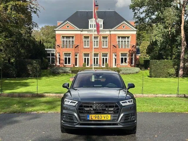 Audi Q5 50 TFSI e quattro S edition uit 2020, foto 2