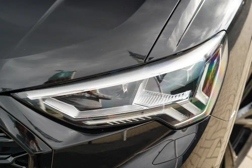 Audi Q3 45 TFSI e S Edition uit 2022, foto 11