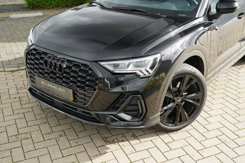 Audi Q3 45 TFSI e S Edition uit 2022, foto 7