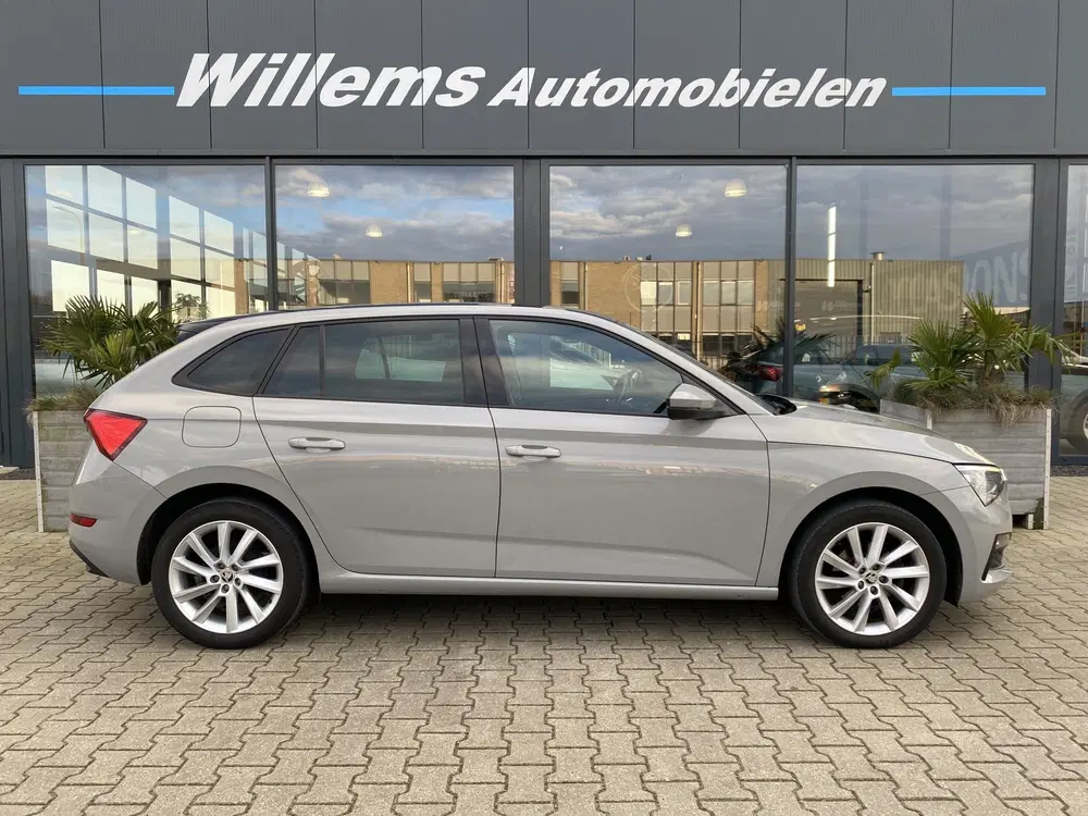 Skoda Scala 1.0 TSI Sport Business Panorama Dak uit 2021, foto 4