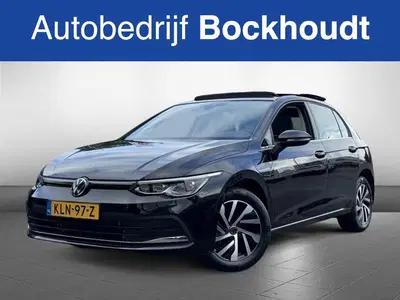 Volkswagen Golf 1.4 eHybrid Style uit 2022