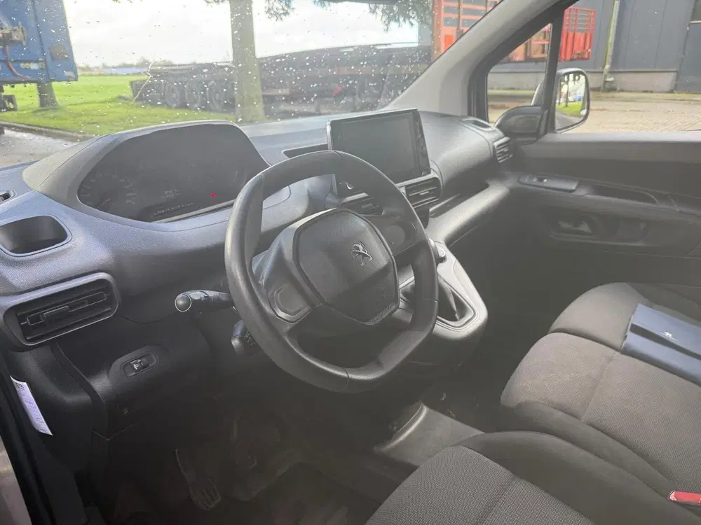 Peugeot Partner 1.6 BlueHDI Grip 3-Zits uit 2019, foto 14