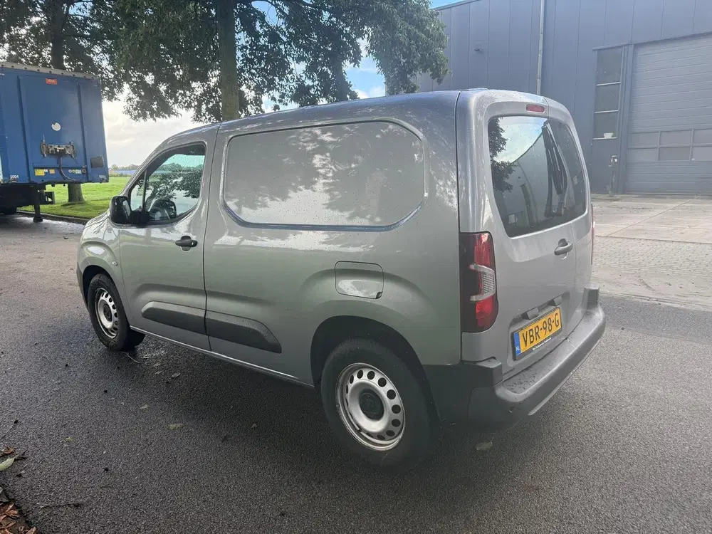 Peugeot Partner 1.6 BlueHDI Grip 3-Zits uit 2019, foto 3