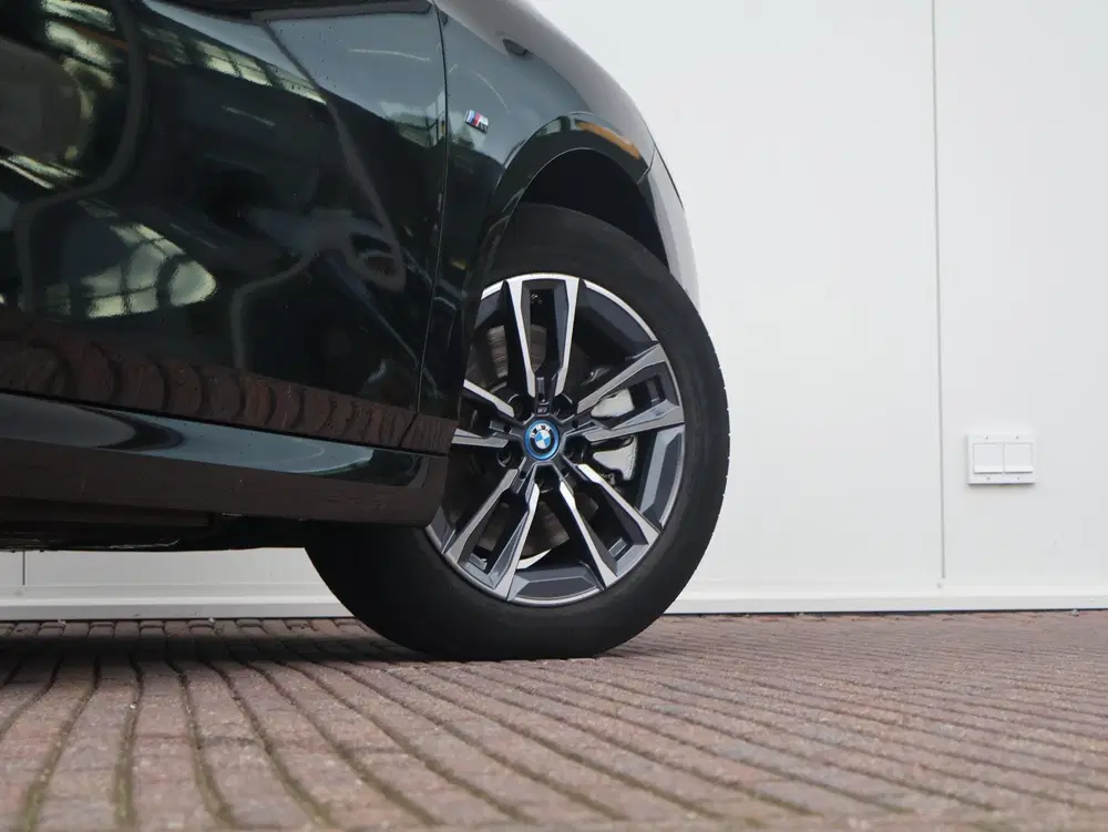 BMW 2-serie Active Tourer 230e xDrive uit 2025, foto 10