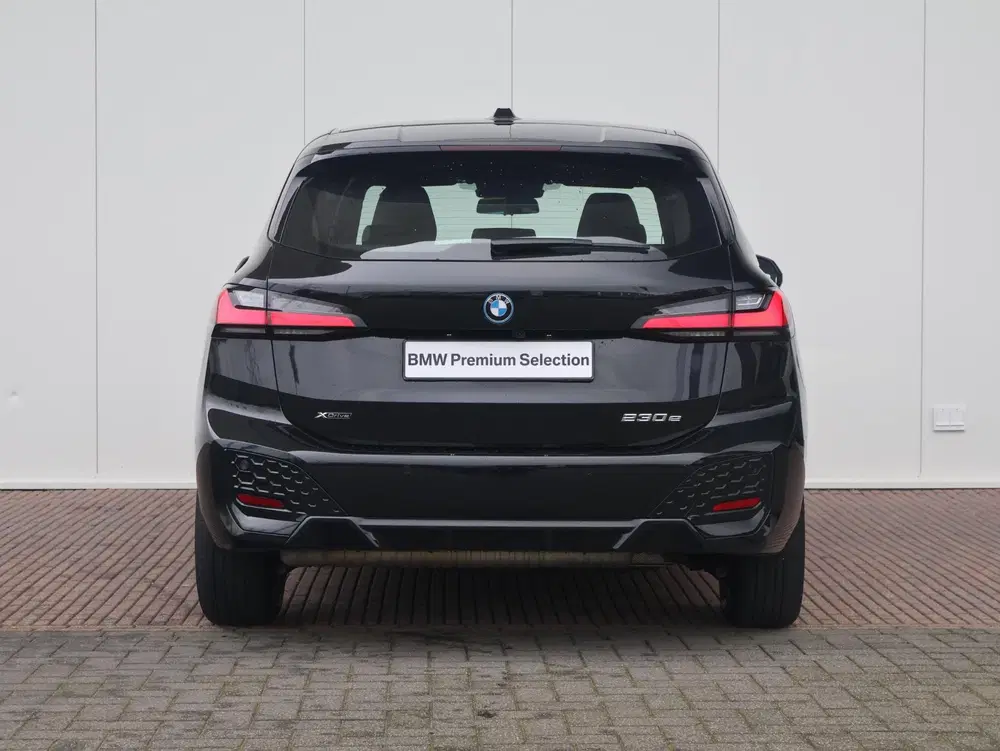 BMW 2-serie Active Tourer 230e xDrive uit 2025, foto 11