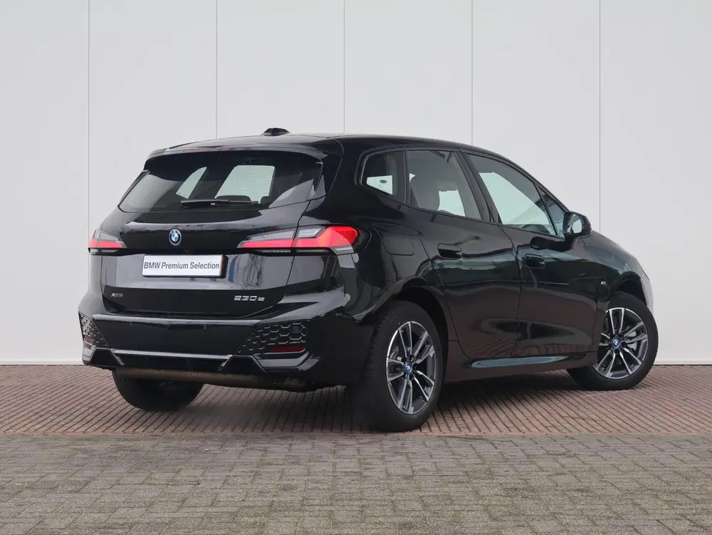BMW 2-serie Active Tourer 230e xDrive uit 2025, foto 9