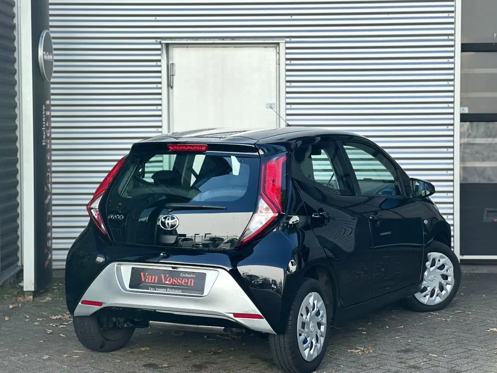 Toyota Aygo 1.0 VVT-i x-clusiv uit 2022, foto 8