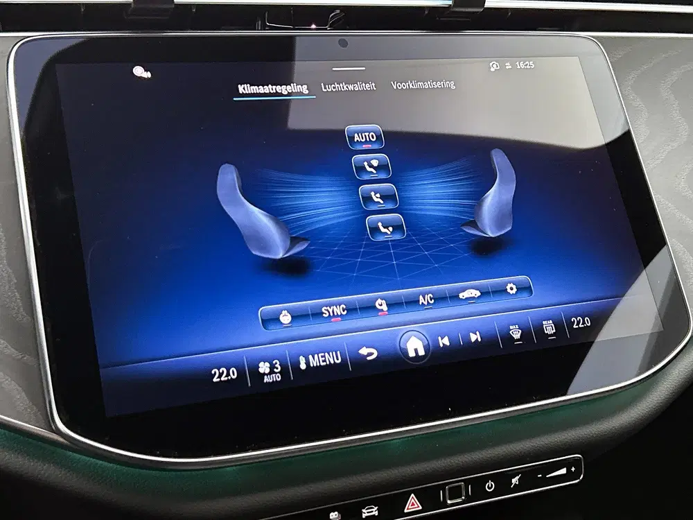 Mercedes-Benz E-Klasse 300 e Business Solution AMG uit 2026, foto 10