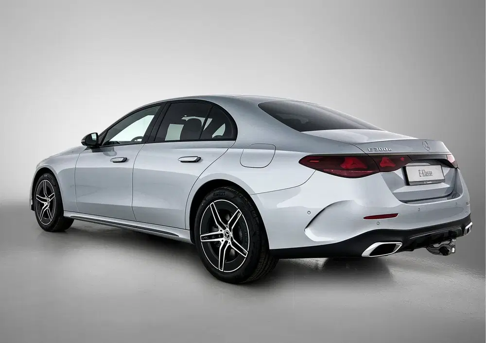 Mercedes-Benz E-Klasse 300 e Business Solution AMG uit 2026, foto 14