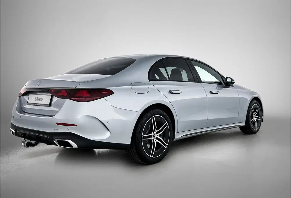 Mercedes-Benz E-Klasse 300 e Business Solution AMG uit 2026, foto 2