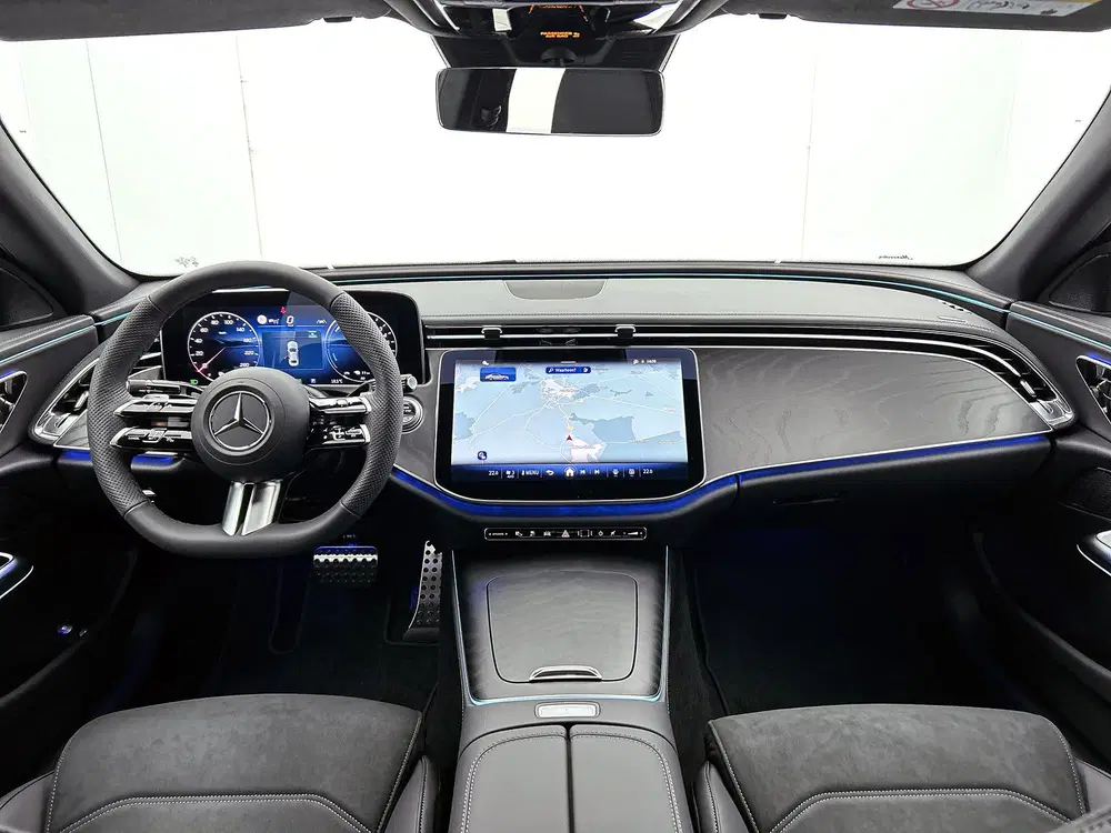 Mercedes-Benz E-Klasse 300 e Business Solution AMG uit 2026, foto 4